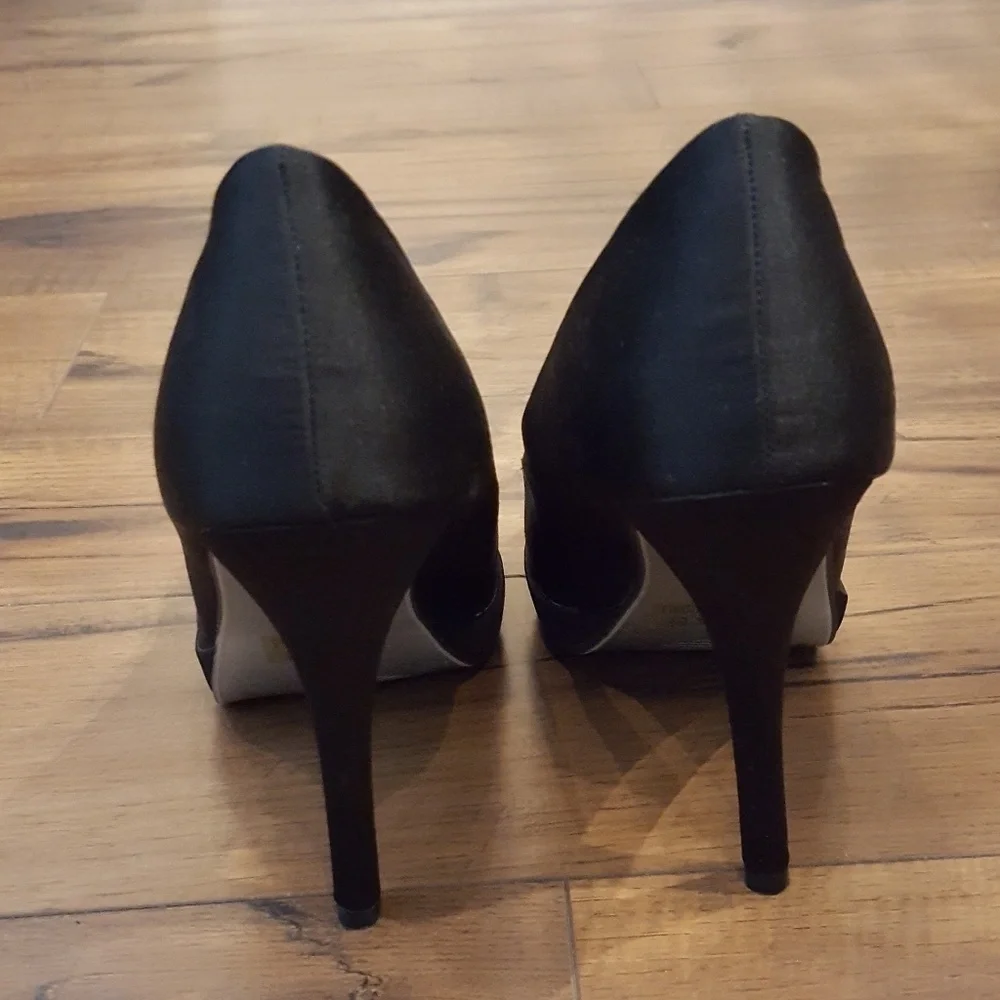 ShoeDazzle‎ - 